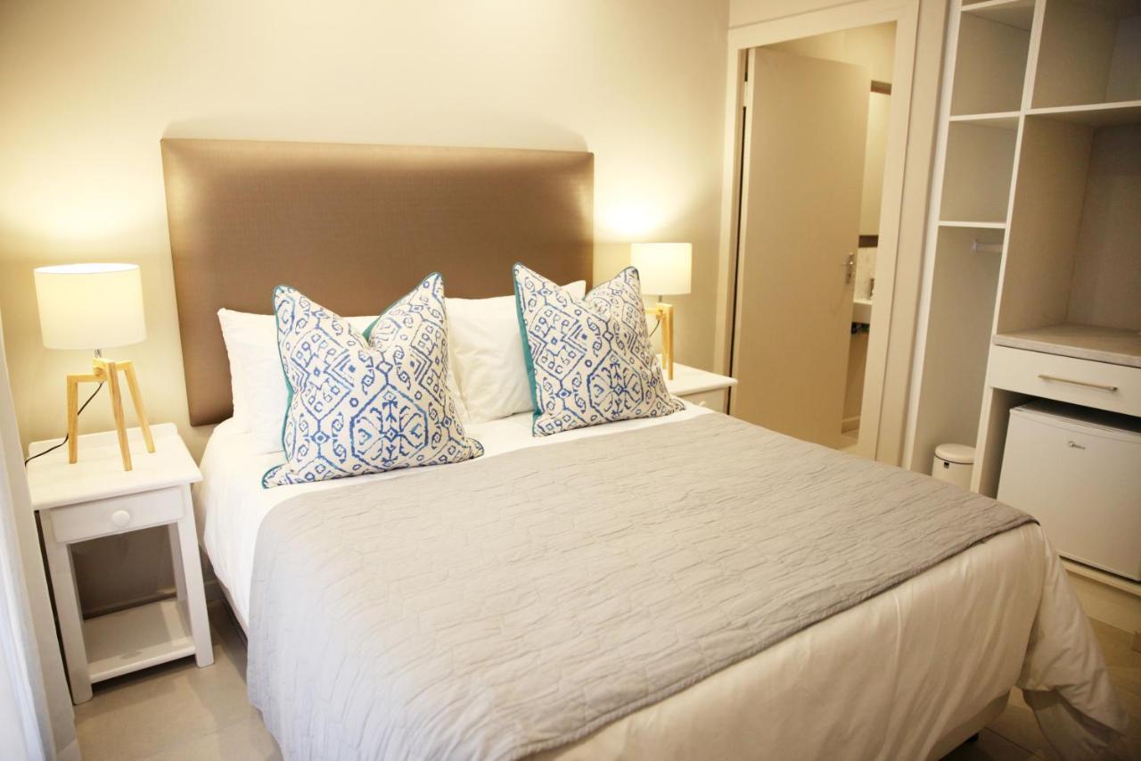 Eden Guesthouse B&B Dana Bay Ngoại thất bức ảnh